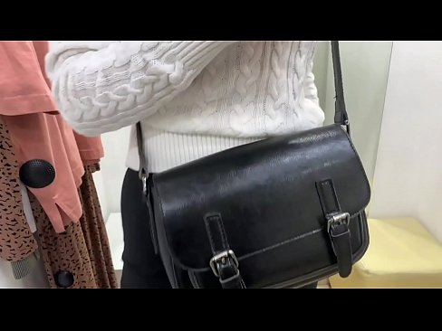 ❤️ Ëffentlech Masturbatioun vu jonke Bitch FeralBerry mat engem Dildo am Fittingsraum ❤❌ Fucking op lb.bookland.top ❌❤